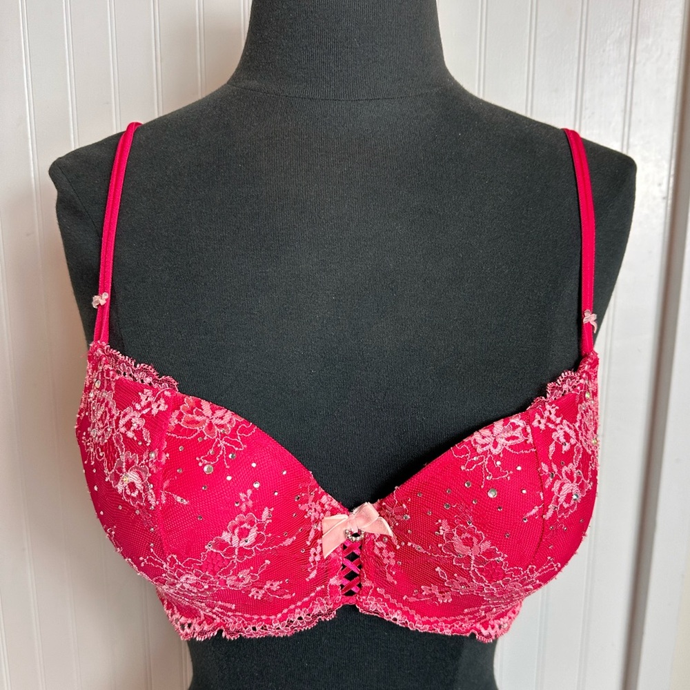 Victoria’s Secret padded bra